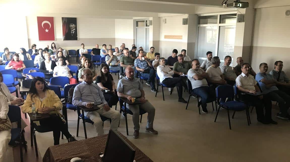 İLÇE MİLLÎ EĞİTİM MÜDÜRÜMÜZDEN ÖĞRETMENLERİMİZE MESLEKİ ÇALIŞMA ZİYARETİ